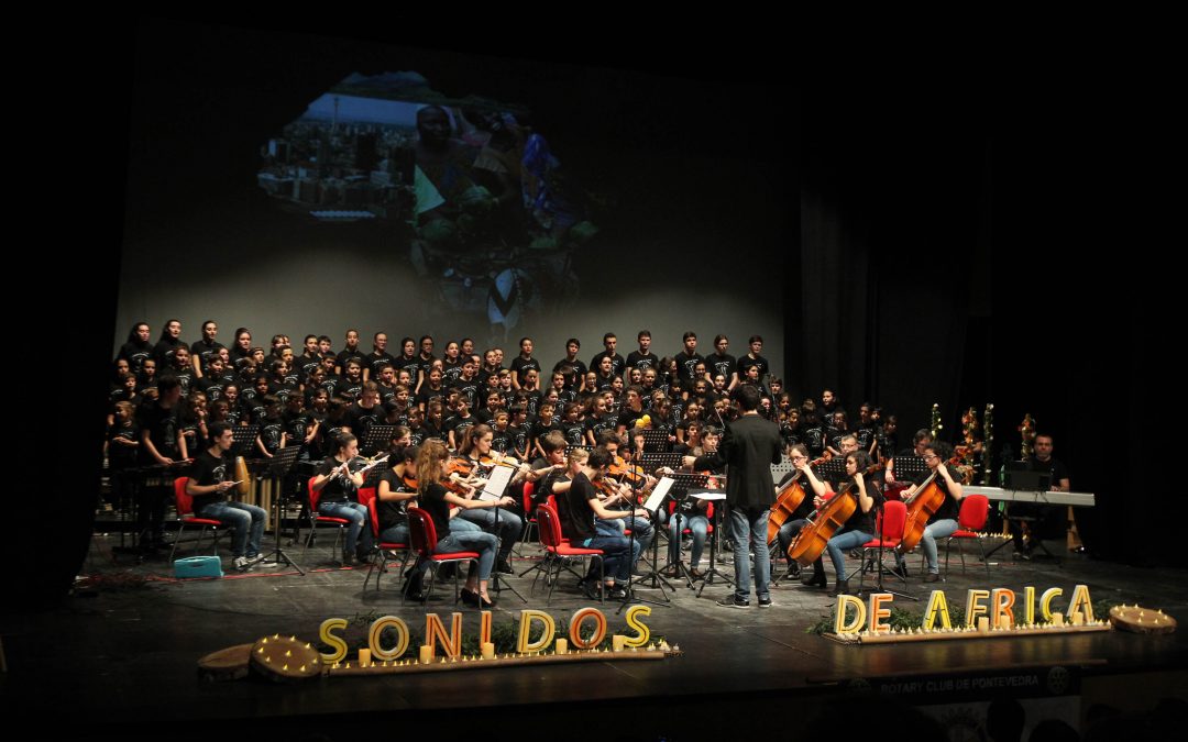 Extito en el II Concierto Solidario de Navidad «EL MUNDO ES MÚSICA»